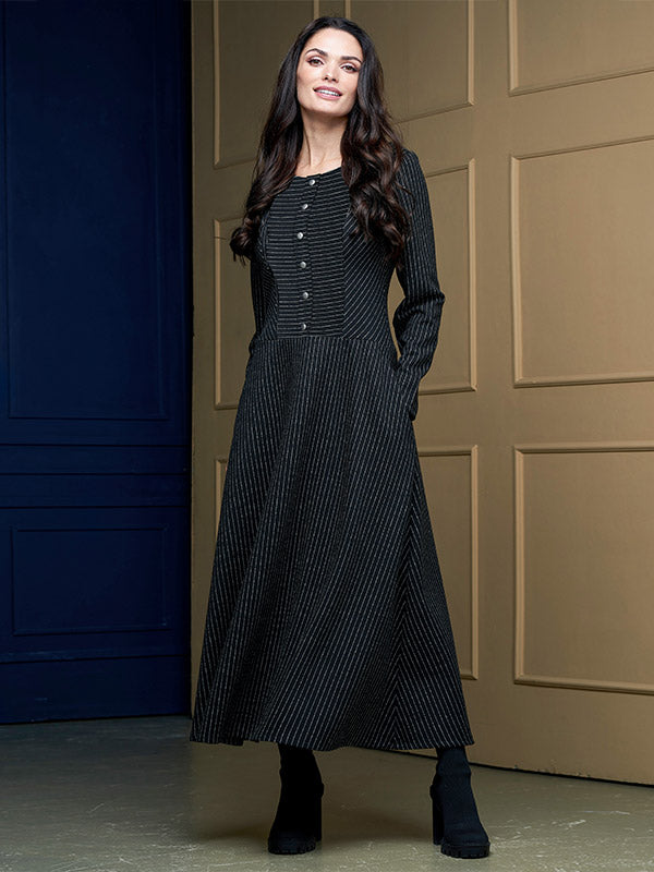 Lega ilga A silueto suknelė "Charlotte Black - White Stripes"