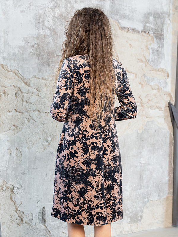 Lega laisvo silueto veliūrinė suknelė "Rosie Black - Brown Flower Print Velour"