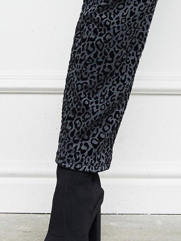 Lega bikses "Lelia Grey - Black Velour Cheetah Pattern"