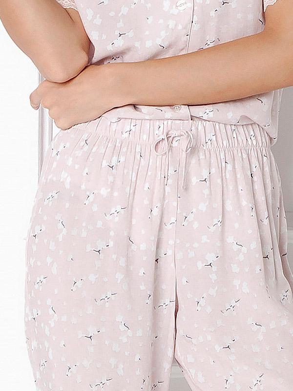 Aruelle viskozes pidžama "Jennifer Long Light Pink - White Flower Print"