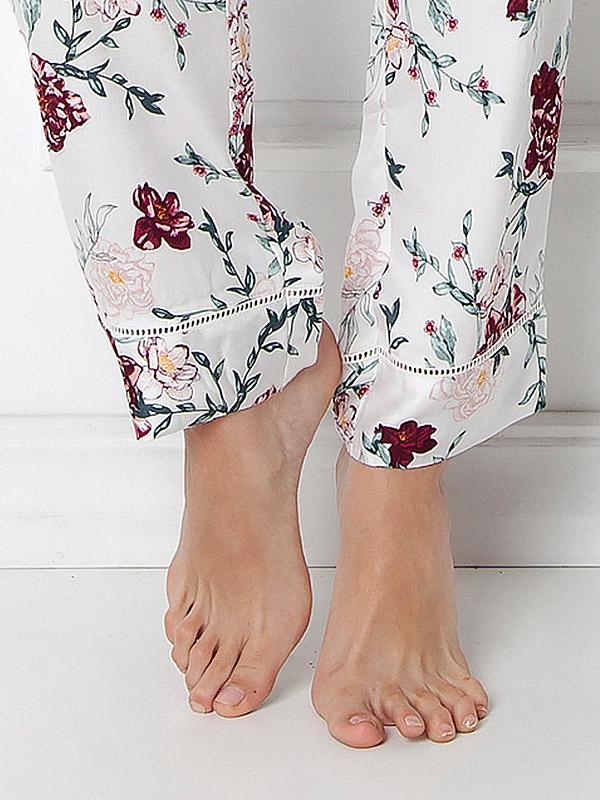 Aruelle viskozes pidžama "Olivia Long White - Green - Burgundy Flower Print"