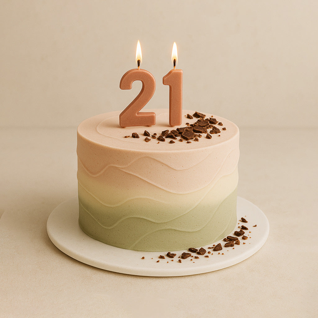 Lega švenčia 21 gimtadienį!