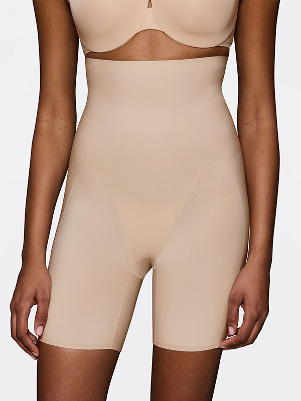 Triumph корректирующие шорты с очень высокой талией "BMU Illusion Curve Super HW Nude"