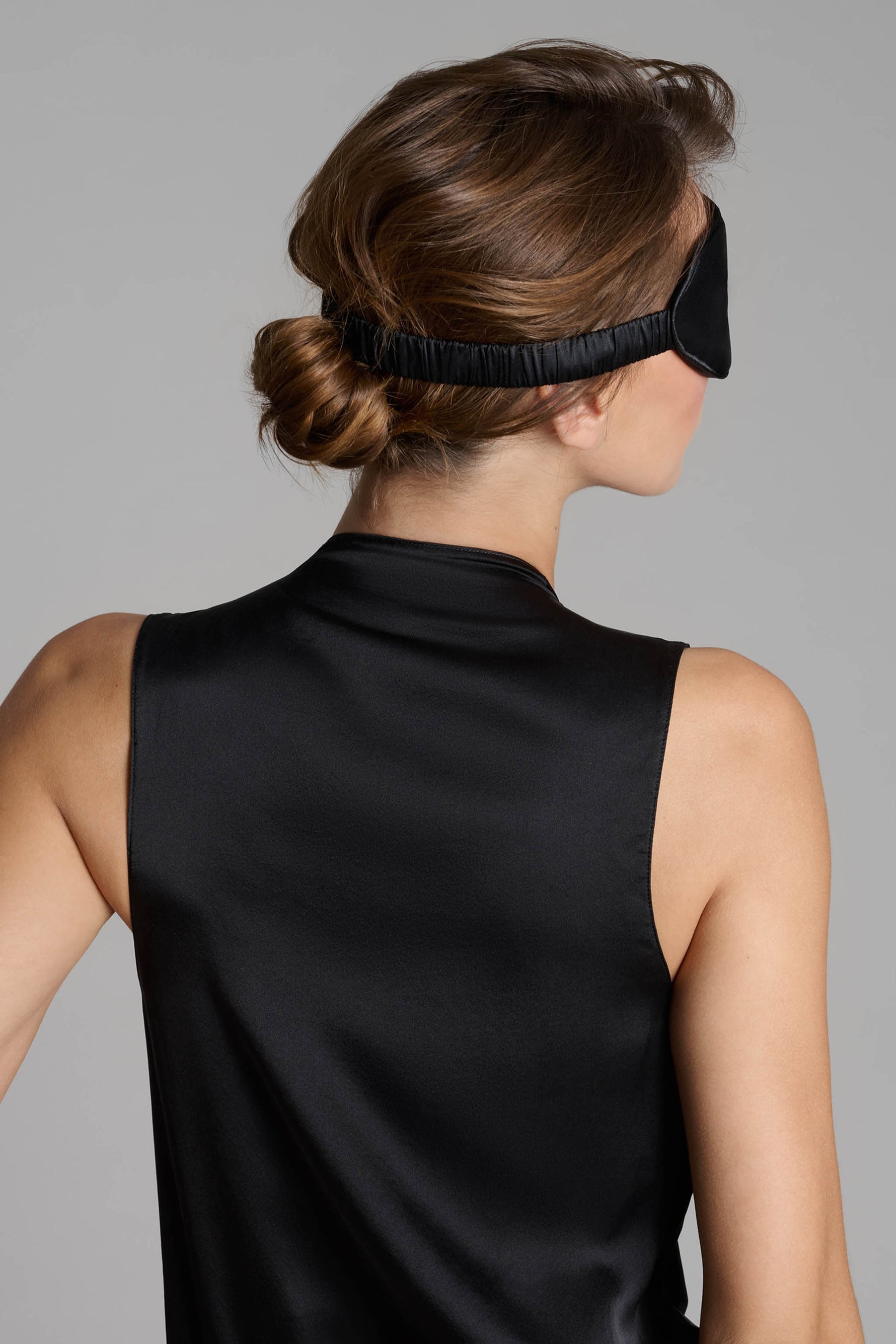 Maison Close miego kaukė