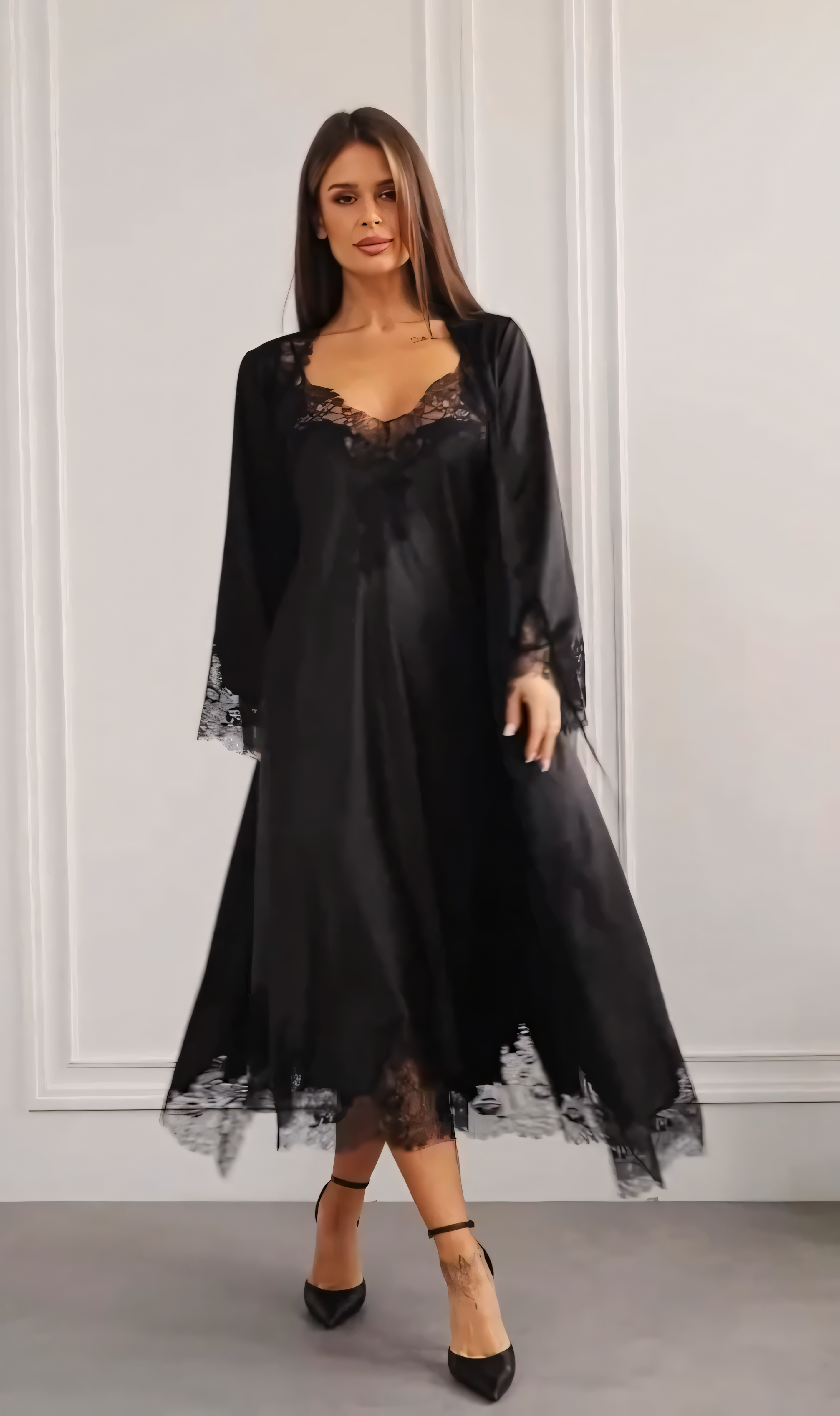 nėrinių ir šilko moteriškas chalatas