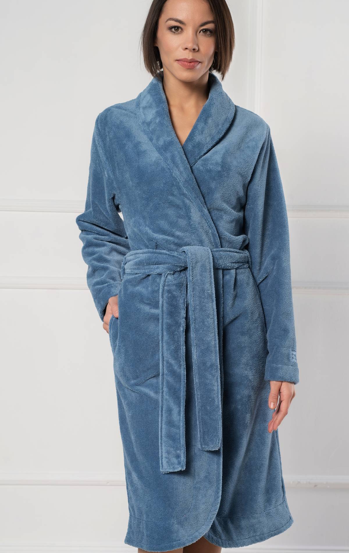women’s bathrobe without hood