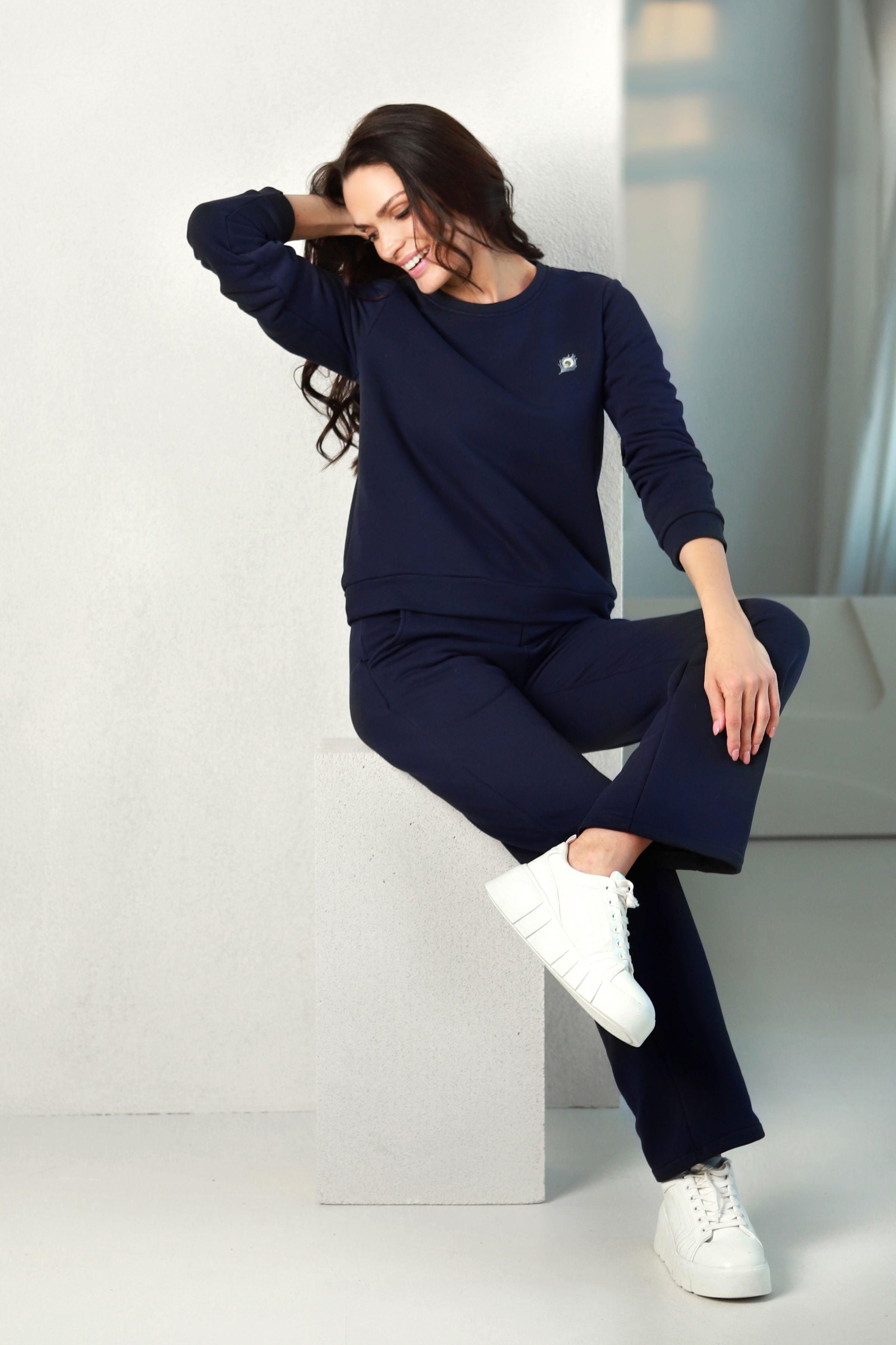 tiesaus silueto kelnės