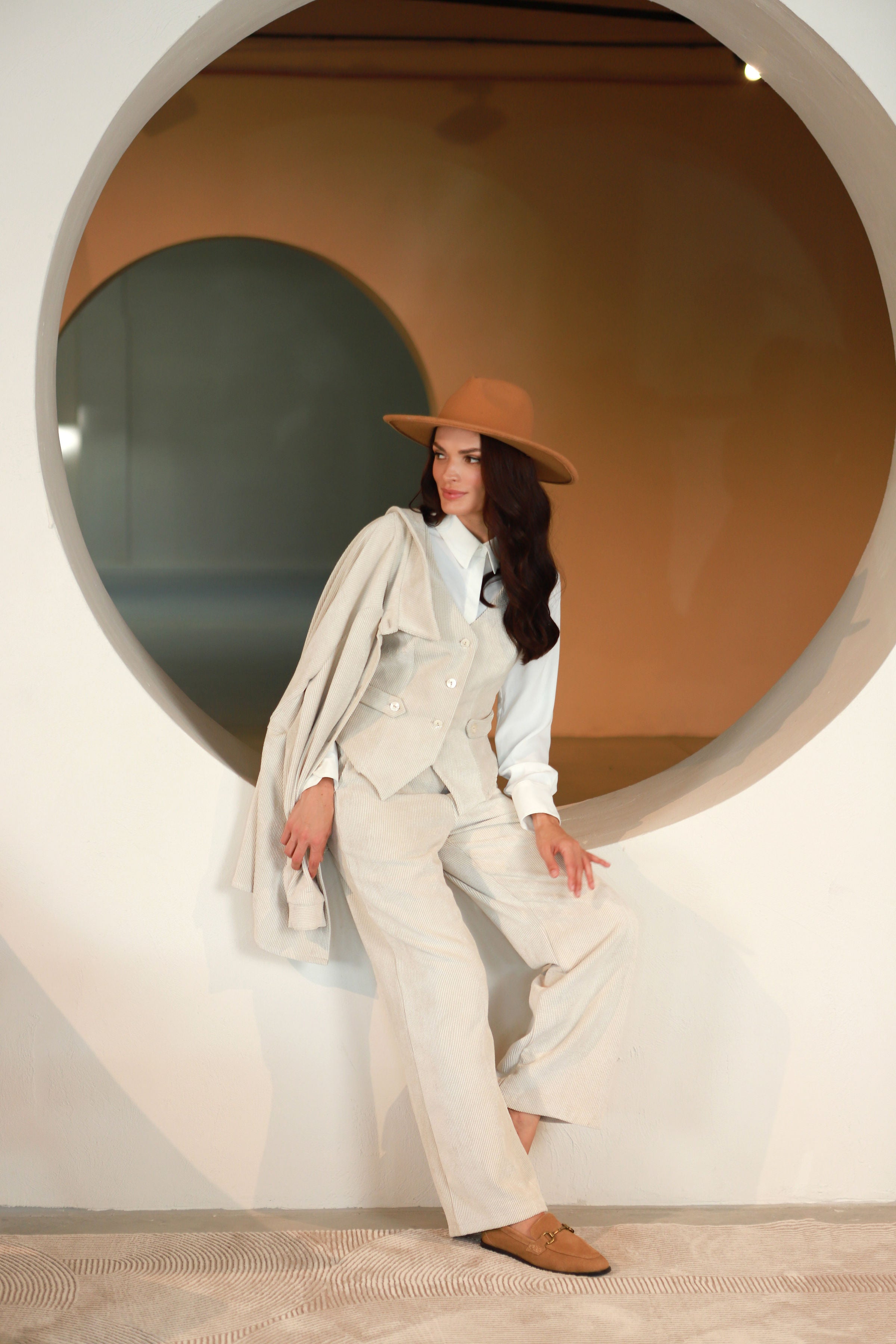 Lega samta jaka "Gerda Beige Velvet"