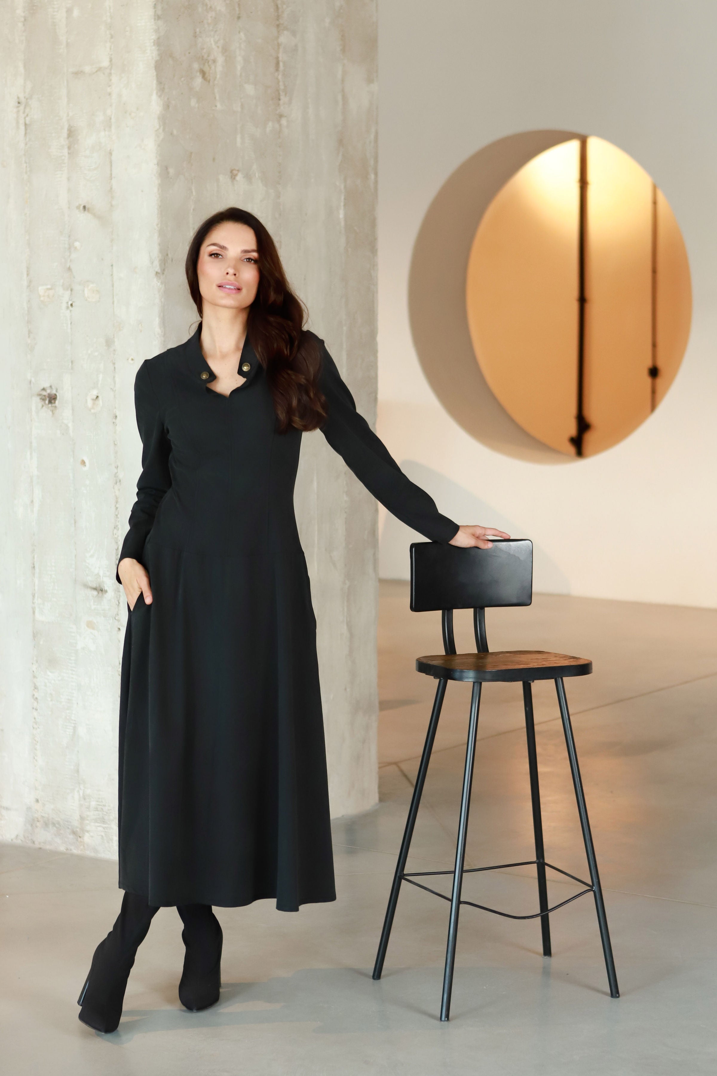 Lega gara A silueta kleita "Elara Graphite Black"