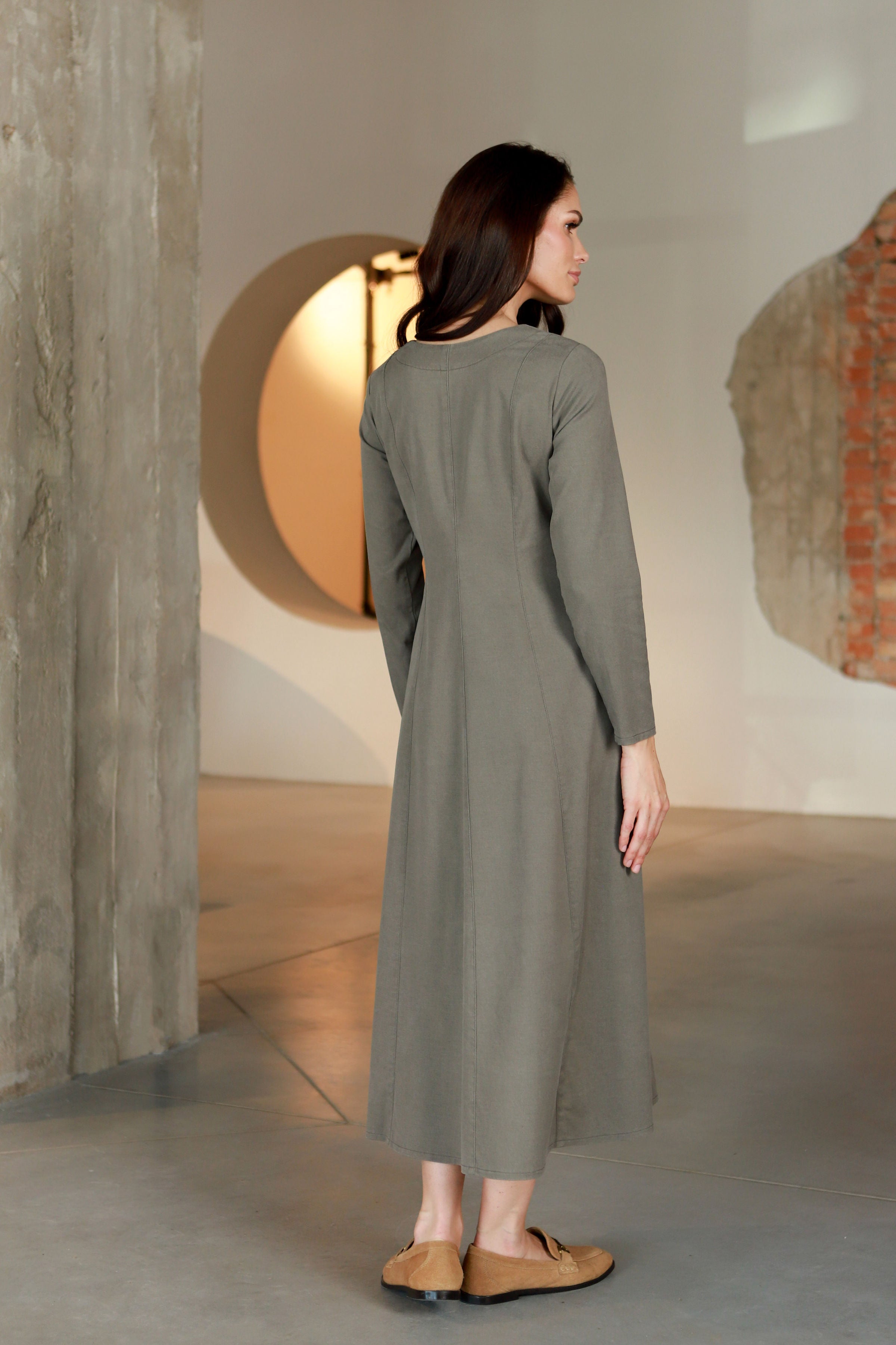 Lega kas pieguļ jostas vietā "Ruber Grey"