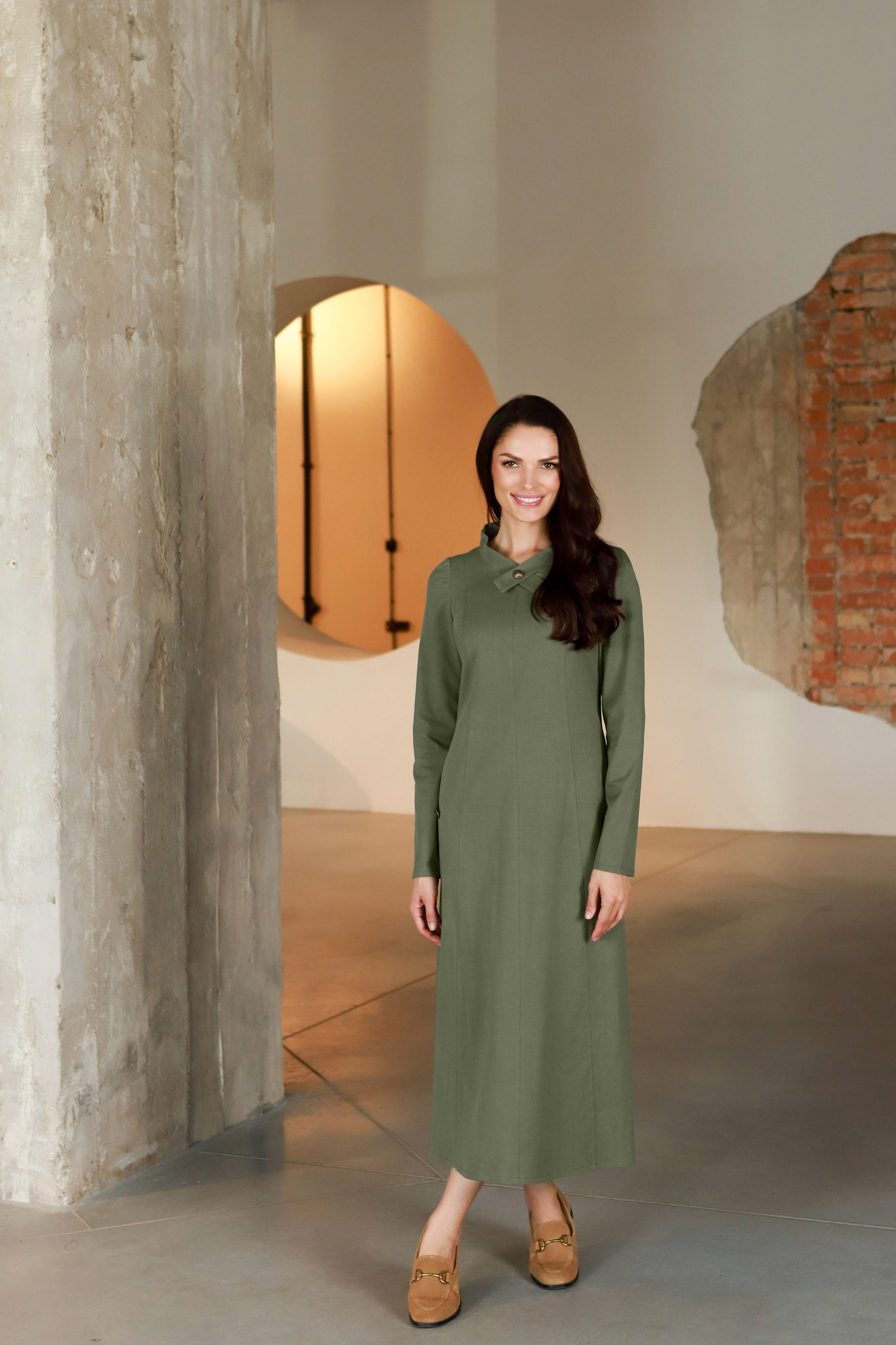 Lega midi kleita "Francesca Olive Grey"