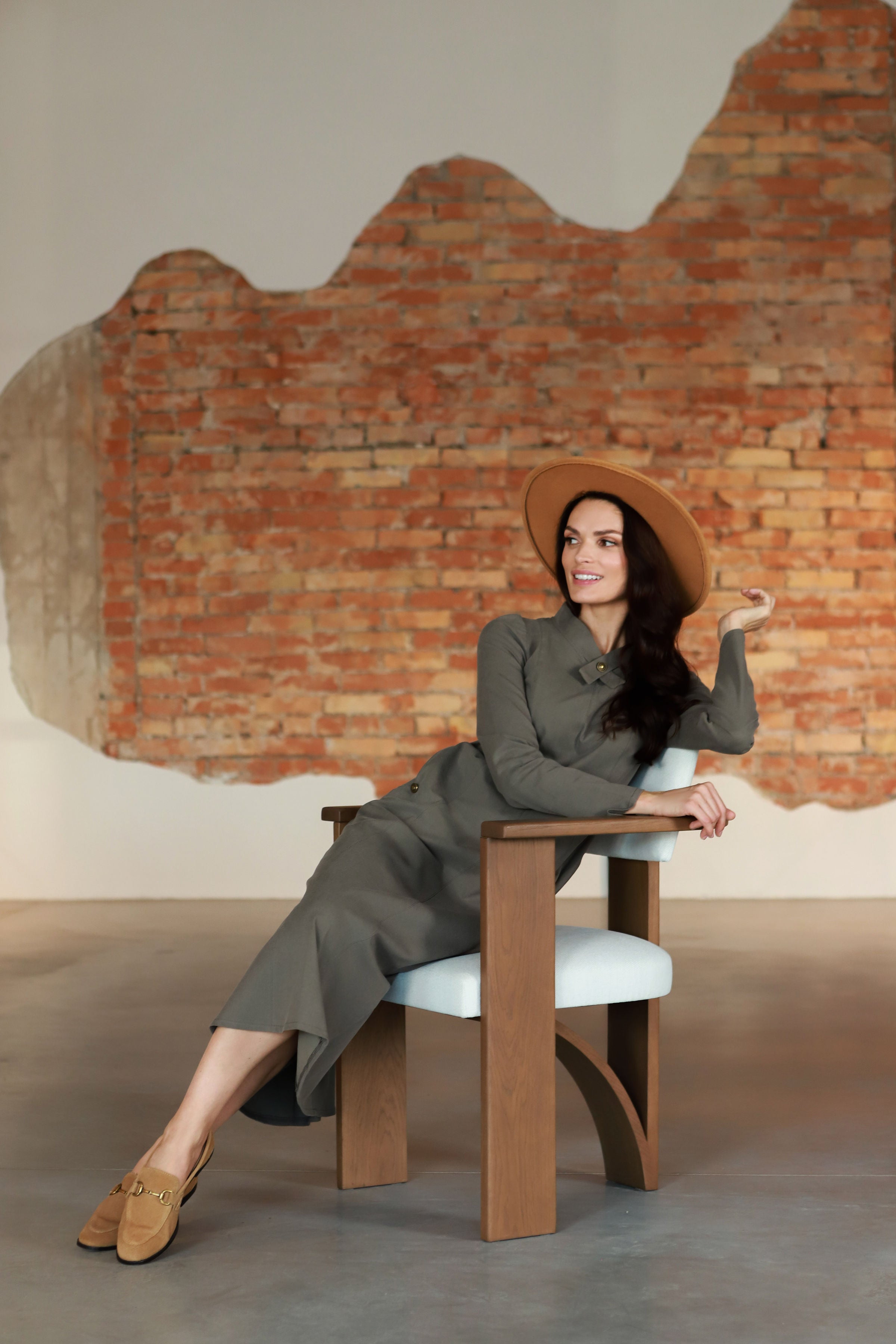 Lega midi kleita "Francesca Grey"