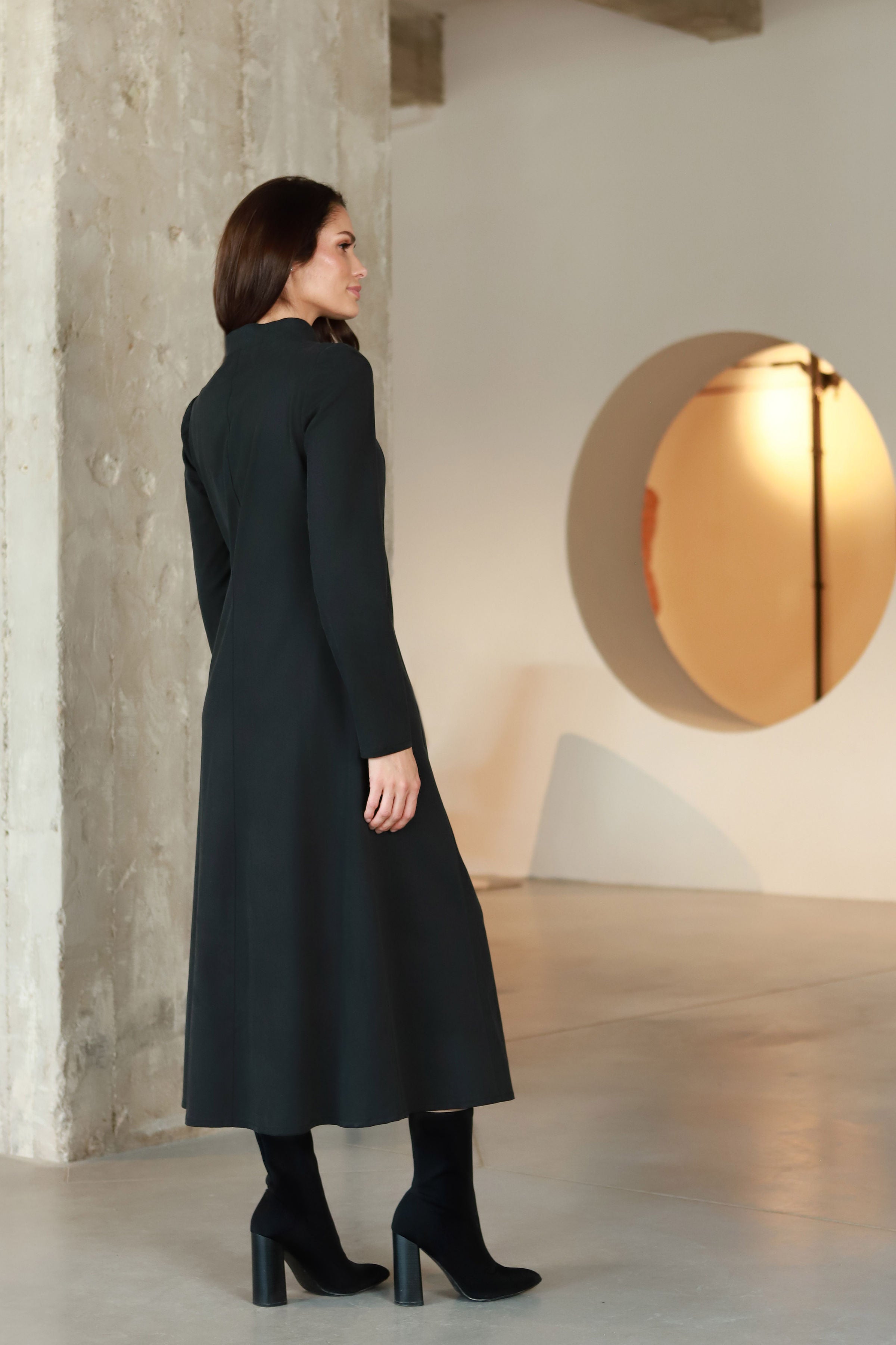 Lega midi kleita "Francesca Graphite Black"