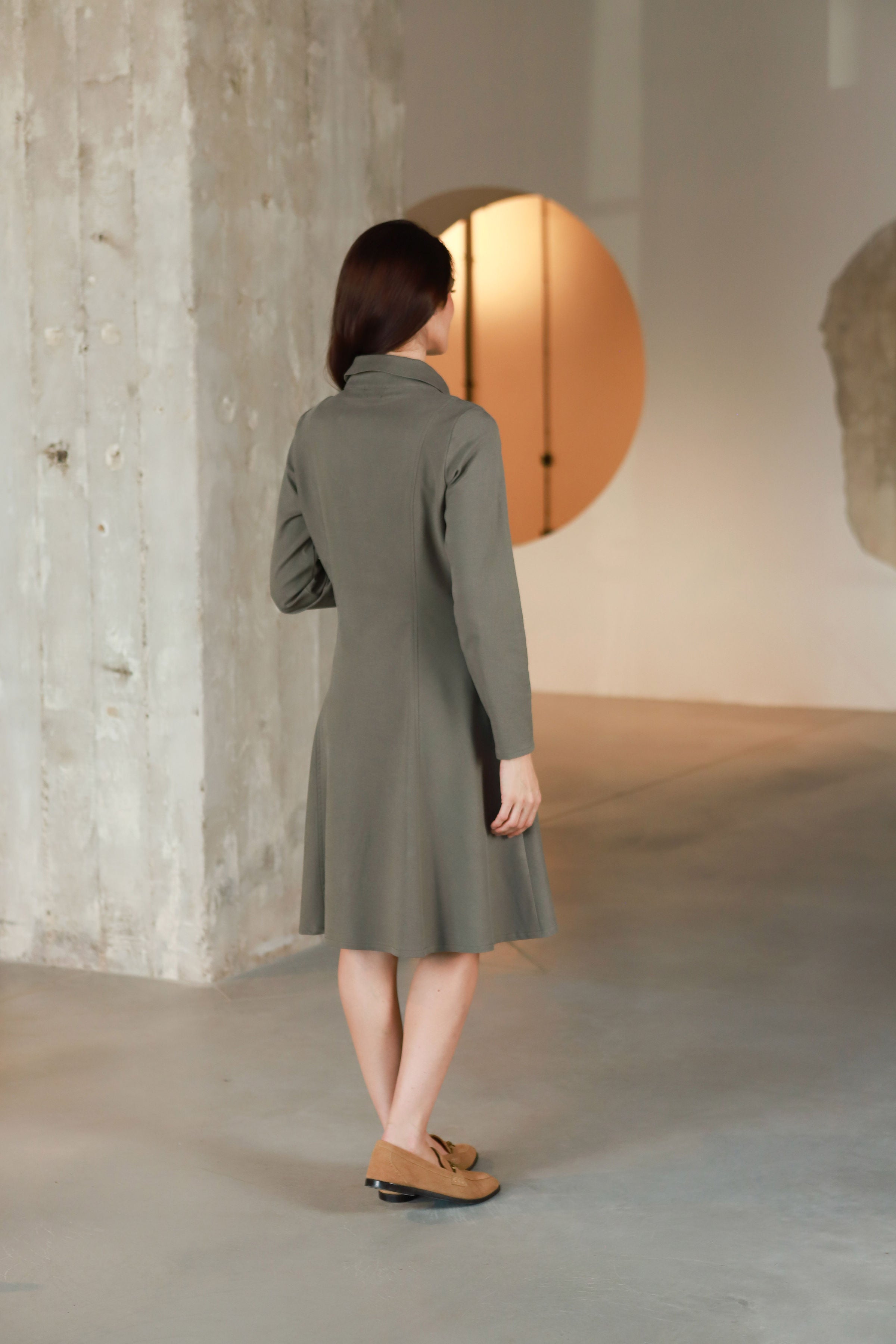 Lega kas pieguļ jostas vietā "Michelle Grey"