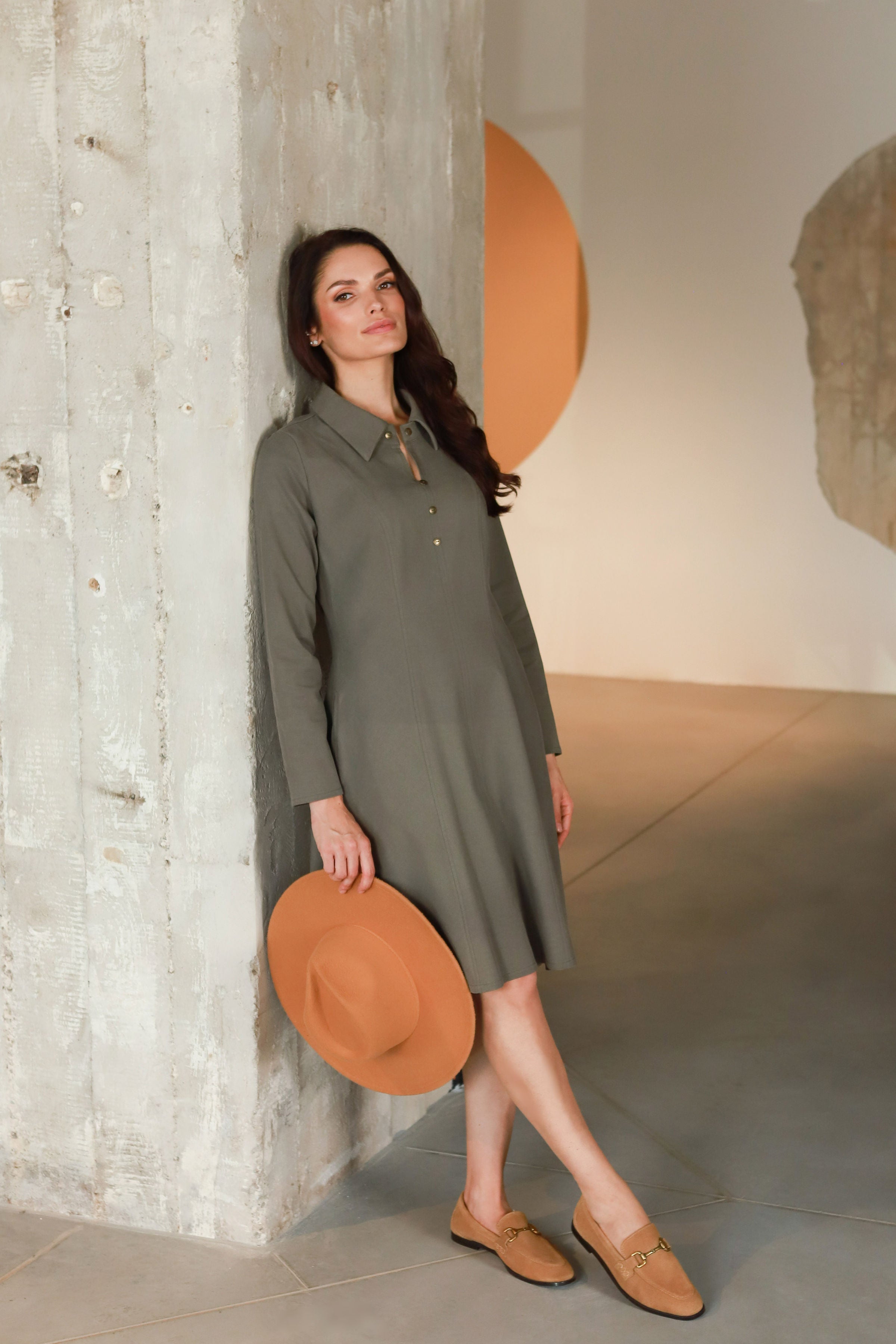 Lega kas pieguļ jostas vietā "Michelle Grey"