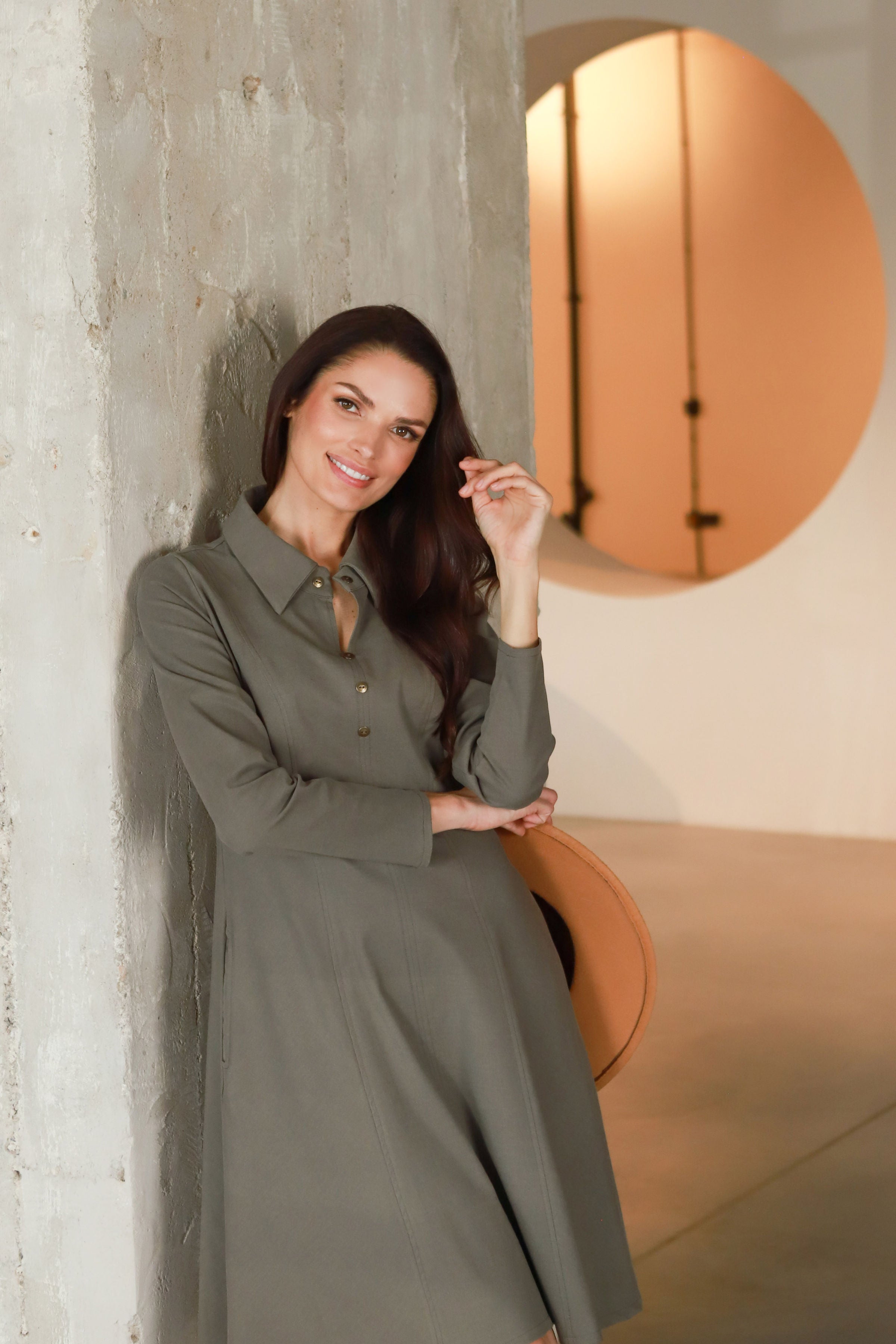 Lega kas pieguļ jostas vietā "Michelle Grey"