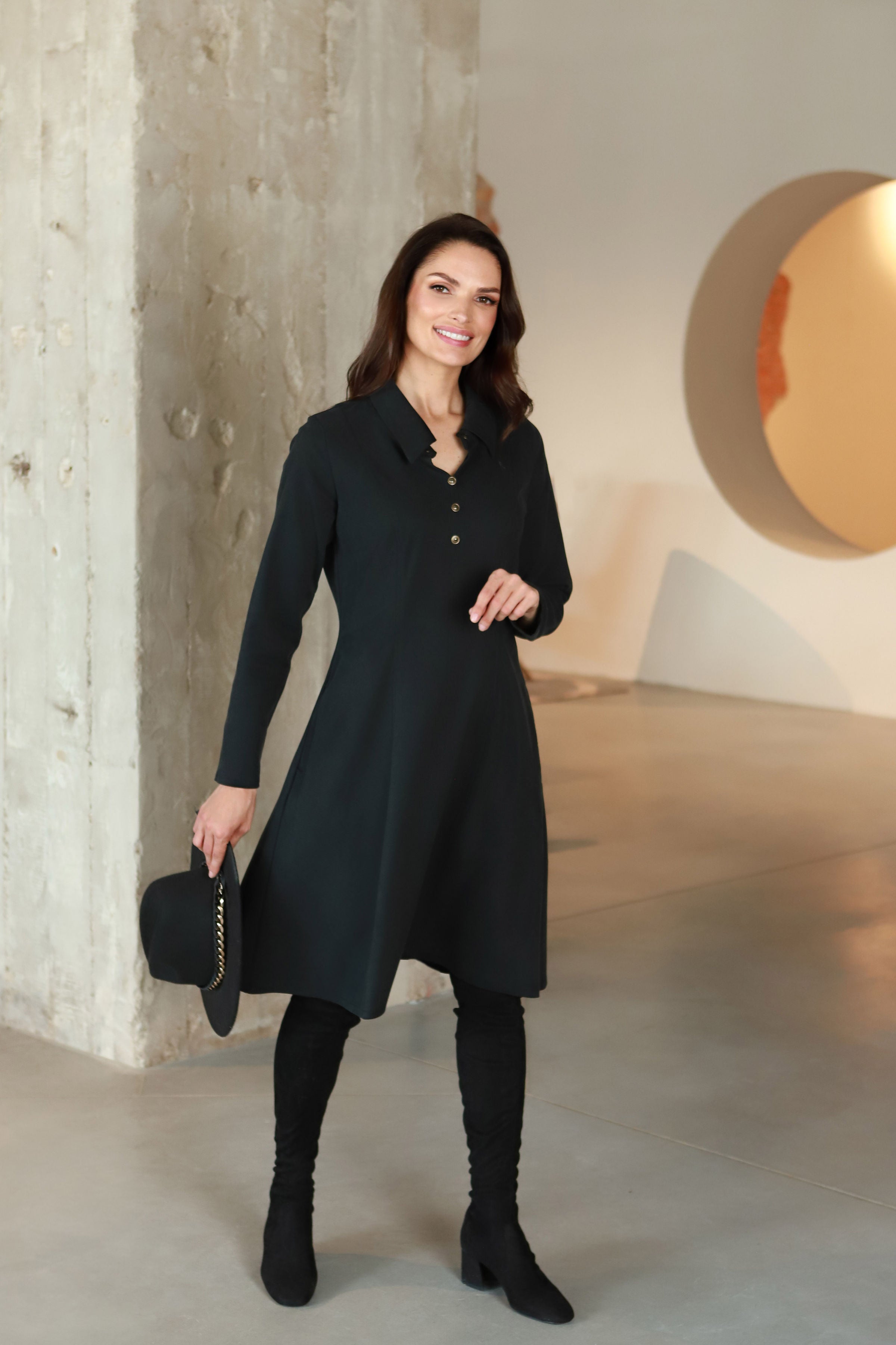 Lega kas pieguļ jostas vietā "Michelle Graphite Black"