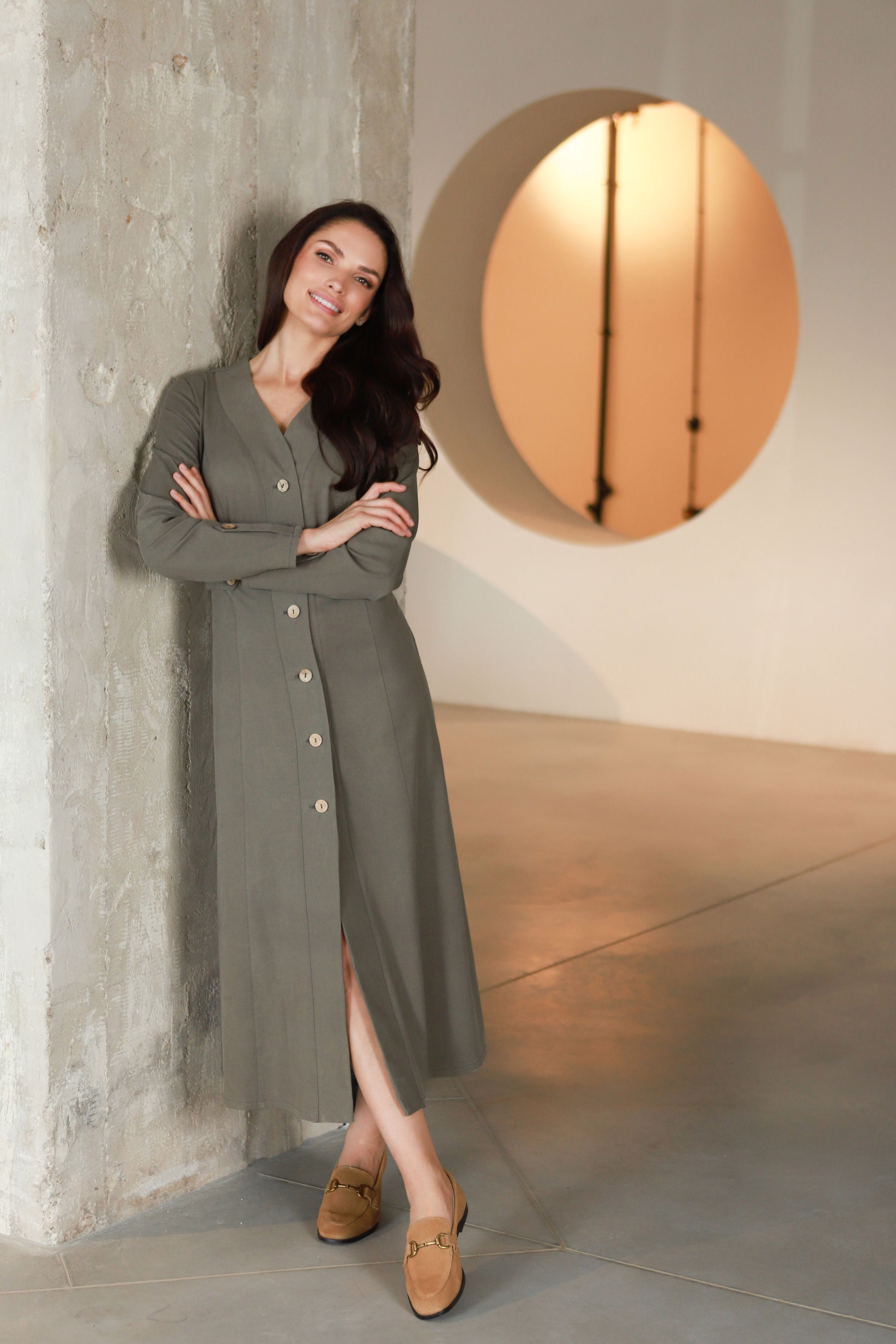 Lega midi kleita ar pogām "Ivana Grey"