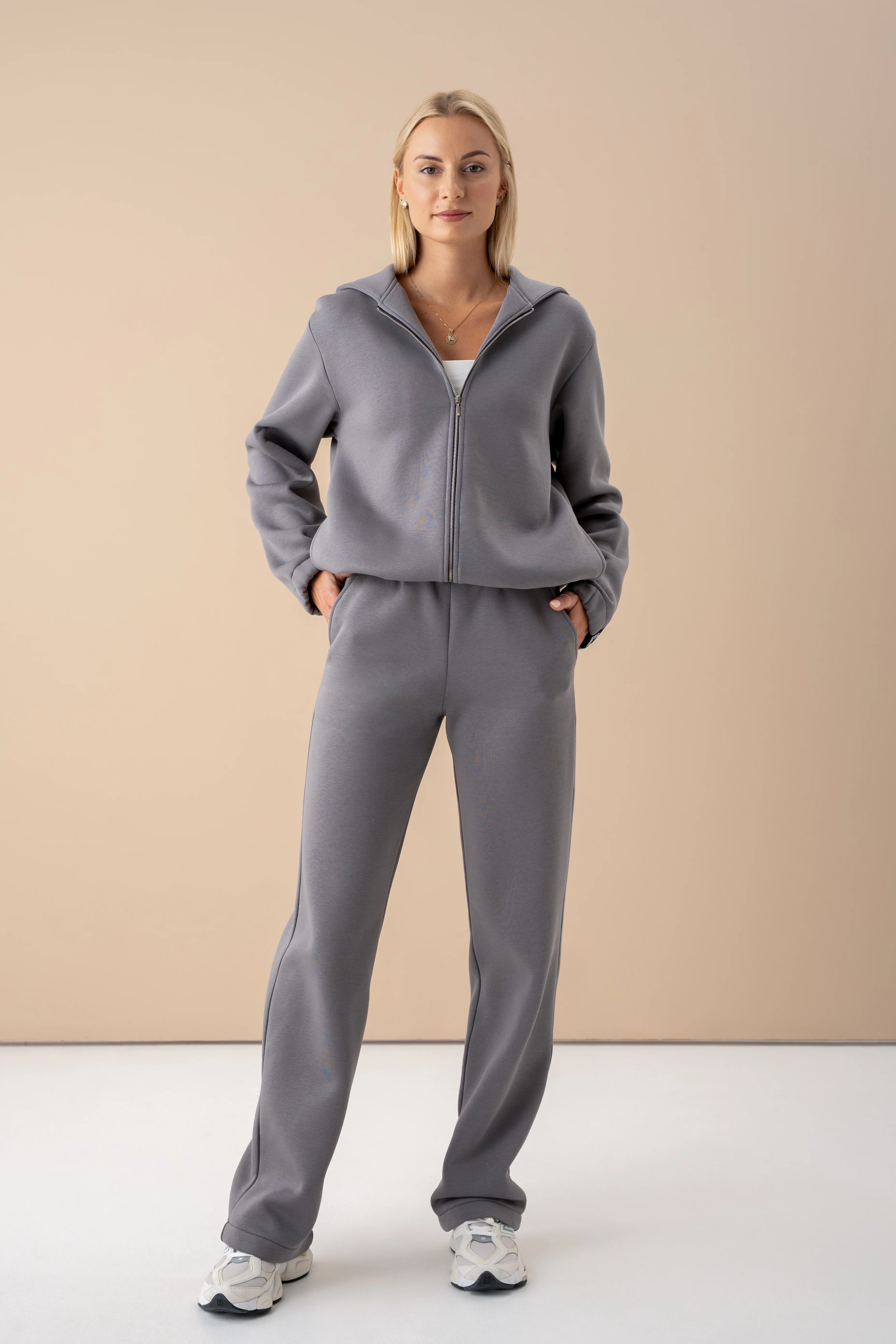 cutmyfashion спортивный костюм "Meida Gray"