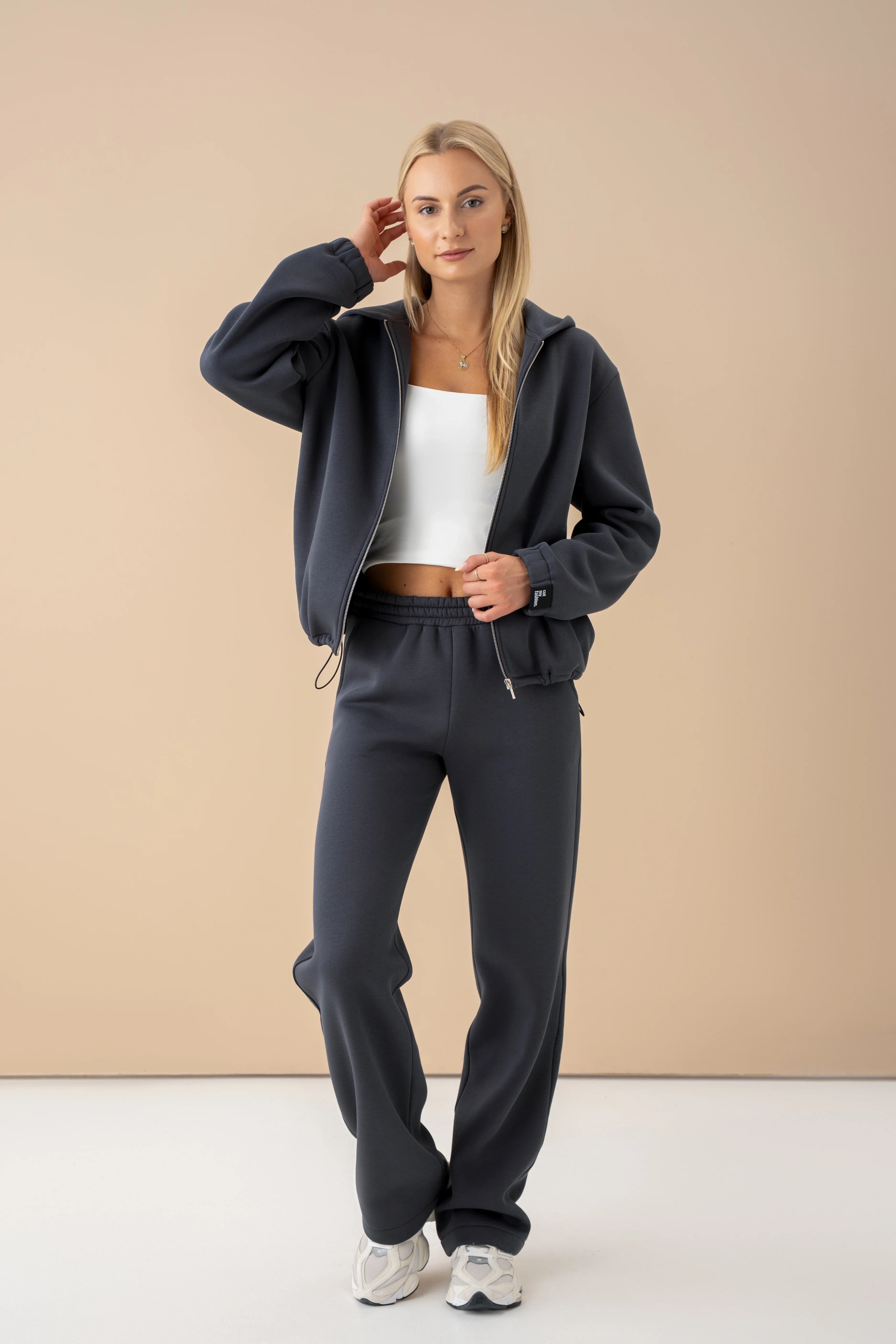 cutmyfashion Leisure Tracksuit Meida Dark Gray
