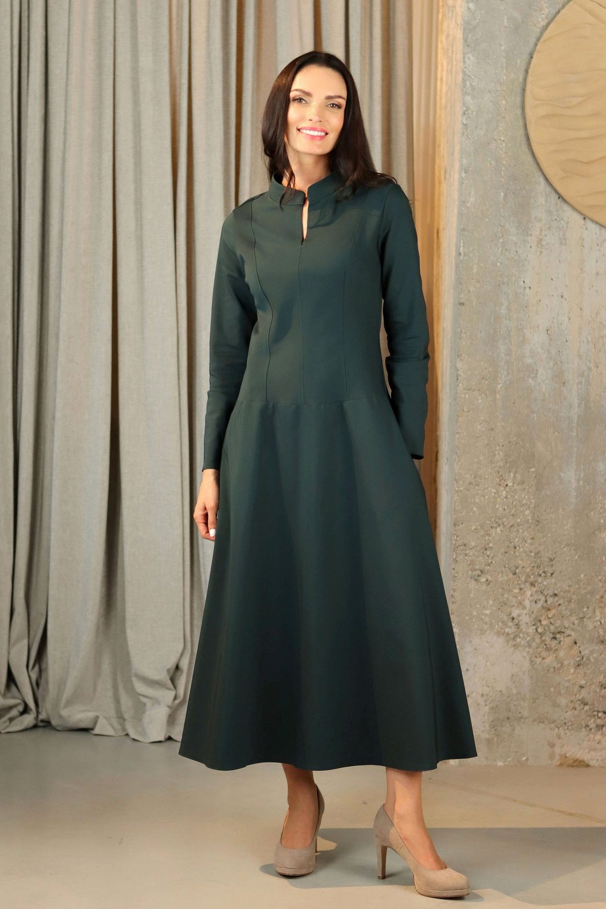 elegantiška ilga suknelė