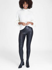 Spanx koreguojantys dirbtinės odos leginsai "Faux Leather Quilted Black"