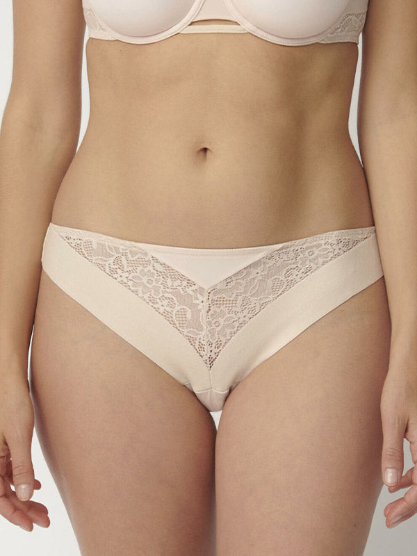 Triumph Brazilian Panties Vivid Spotlight Light Cream