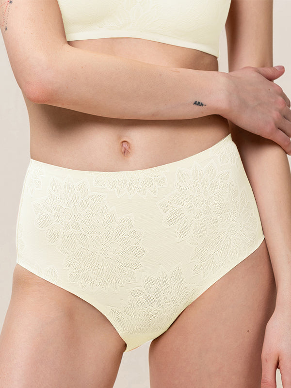 Triumph Lacey High-waisted Panties Fit Smart Maxi EX Ecru