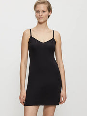 Triumph apatinė suknelė "Body Make Up T 02 Black"