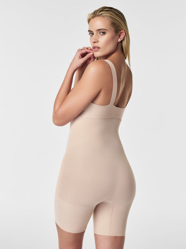 Spanx koreguojantys aukšto juosmens šortukai "Seamless Power 2 Nude"