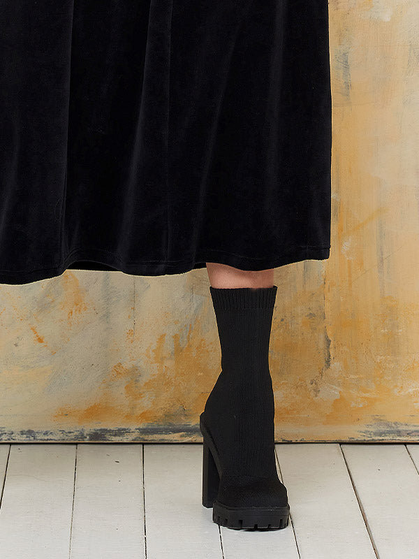 Lega midi medvilninė suknelė su gobtuvu "Cameron Black Velour"