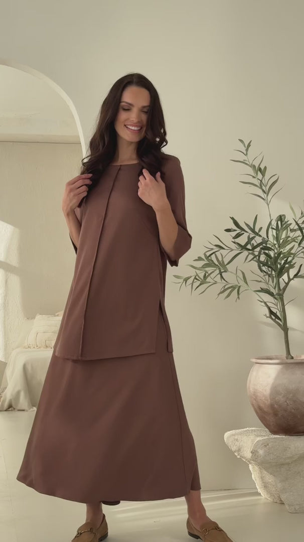 Augšupielādēt video: laisvo silueto tunika