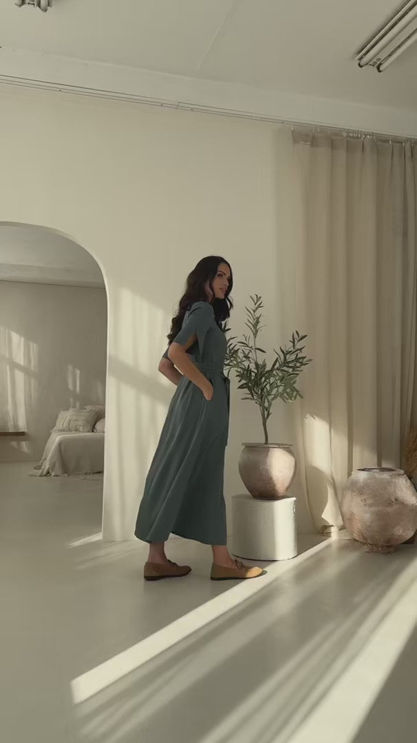 Augšupielādēt video: A silueto suknelė